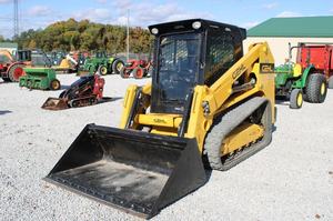 Meilleure Offre : Chargeuse sur chenilles Gehl RT215 avec moteur Yanmar, moteur PLC, pompe Bosch pour une efficacité élevée dans la construction - Product Image 5