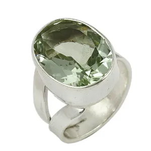 Bague en argent 925 avec quartz vert taille ovale, sertie clos, minimaliste, unisexe, pour usage quotidien - Product Image 1