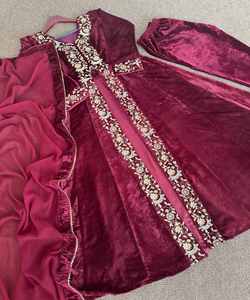 สวยมากและดีไซเนอร์ปาร์ตี้สวมเสื้อเย็บปักถักร้อยสุภาพสตรีอินเดียผู้หญิงเย็บสําเร็จรูปราคาต่ําขายส่งซูราษี - Product Image 6