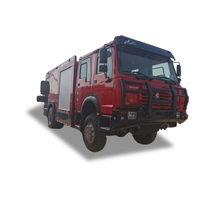 <span class=keywords><strong>Camion</strong></span> de pompiers en mousse Sinotruk 8CBM 4x2 300PS <span class=keywords><strong>Camion</strong></span> de lutte contre l'incendie certifié CE à double cabine - Product Image 2