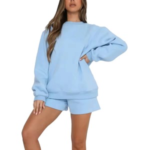 Sweat-shirt et short solides en spandex/polyester pour femmes, ensemble deux pièces, coupe régulière, décontracté, respirant pour un style confortable. - Product Image 3