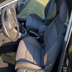 EXTREMADAMENTE LIMPIO, VOLKSWAGEN GOLF TDI 2013, VOLANTE A LA IZQUIERDA, ASIENTOS DE CUERO, CÁMARA TRASERA, LISTO PARA ENVIAR - Product Image 5