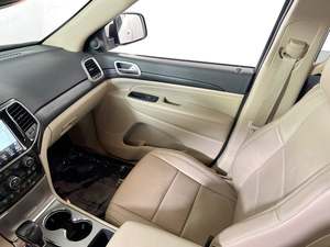 2022 JE GR CHE-ROKEE 4WD BAJO KILOMETRAJE AUTOMÁTICO LAREDO E SUV CROSSOVER - Product Image 2