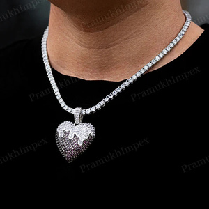 925 argent jaune plaqué or pendentifs multi couleur coeur pendentif Style Antique glacé Moissanite pendentifs pour unisexe en gros - Product Image 3