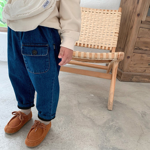 Jeans en denim bleu doublés en polaire avec rivets hip-hop en gros pour bébés garçons de 1 à 8 ans, pantalons courts d'hiver - Product Image 2