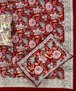 Sábanas de algodón de lujo hechas a mano y con estampado de bloques, sábanas de color rojo oscuro ecléctico indio Super King (108 "X108") con 2 fundas de almohada - Product Image 1