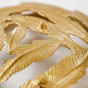 Plateau décoratif en aluminium à plumes dorées, artisanat en métal, plat à bibelots de mariage, porte-clés, bijoux, accent de luxe, centre de table - Product Image 6