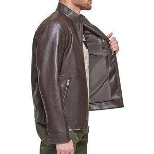 Veste en similicuir à fermeture éclair sur le devant pour un usage quotidien Veste en cuir avec lignes épurées Veste de motard en cuir cloutée Edgy pour hommes - Product Image 5