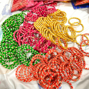 Brazaletes Hechos a Mano con Hilo Liso Multicolor para Mujer, Acabado Suave, Artículos para Fiestas al Mejor Precio - Product Image 2