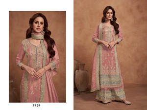 Belle robe fantaisie attrayante lourde PV Vichitra Salwar Suit & Dupatta avec broderie Codding Sequence Work Indian Exportateur - Product Image 5