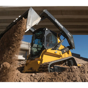 Chargeuse sur chenilles compacte Deeree 333G avec commandes ISO par joystick, cabine HVAC et forte charge basculante pour le travail quotidien - Product Image 2