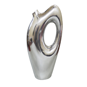 Maceta de diseño admirable en jarrón de flores martillado de metal, jarrón de tamaño y forma personalizados para uso en bodas - Product Image 5