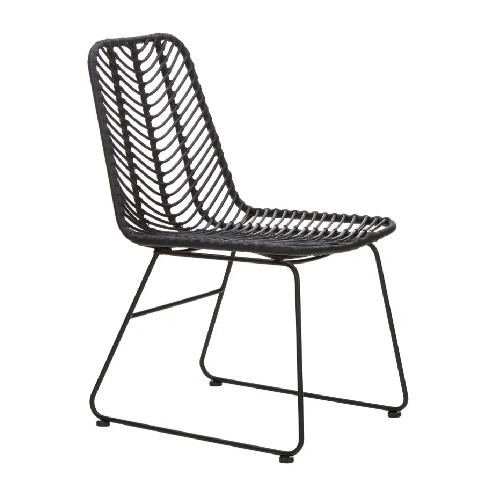 Commerci all'ingrosso che producono sedia in rattan intrecciata a mano con gambe in metallo mobili da giardino per esterni dal Vietnam