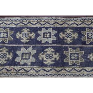 Alfombra Vintage de 1.4x5.3 pies, Alfombra Turca, Alfombra Azul con Diseño de Patchwork - Product Image 4