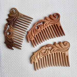 Peigne à barbe en bois poli de qualité supérieure, écologique, fait main, idéal pour les voyages, antistatique, accessoire de toilettage AZ ENTERPRISES - Product Image 3