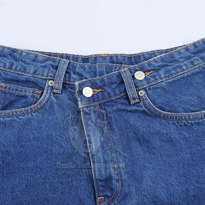 Shorts en jean décontractés pour femmes, style nouveau, sur mesure, avec détails boutonnés, 100% coton denim, respirant, durable, couleurs personnalisées disponibles - Product Image 3