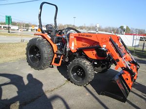 Tractor de un solo eje Bad Boy 5055H 12HP 4WD con transmisión por engranajes de alta productividad 2025 en VENTA - Product Image 4