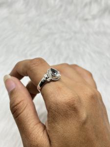 Anillo Bohemio de Plata de Ley con Gema de Aguamarina en Corte Pera y Engaste de Bisel para Ella - Product Image 4