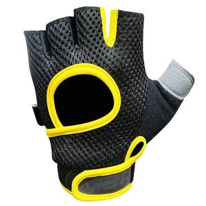 Guantes de fitness personalizados unisex de alta calidad, nueva moda, guantes de entrenamiento deportivos personalizados para gimnasio, levantamiento de pesas, uso al aire libre - Product Image 3