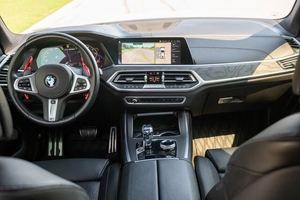 Offre exceptionnelle : BMW X7 M50i AWD 2020 d'occasion, prête à être expédiée - Product Image 2
