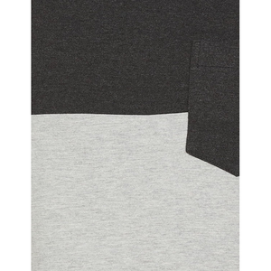 เสื้อยืดผู้ชายโลโก้แบบกำหนดเอง ผ้าฝ้าย 100% พิมพ์ลายดิจิทัล ป้องกันขนร่วง ป้องกันรอยยับ มีกระเป๋าหน้า บริการ ODM - Product Image 6