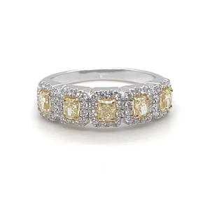 Anillo de diamante de corte ovalado amarillo natural más vendido en banda duradera de oro blanco y aspecto elegante para uso diario - Product Image 3
