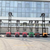 Chariot élévateur Xinfangda sans entretien pour manutention de marchandises en vrac, capacité 2t, garantie 1 an, mât à deux étages, pneus en polyuréthane