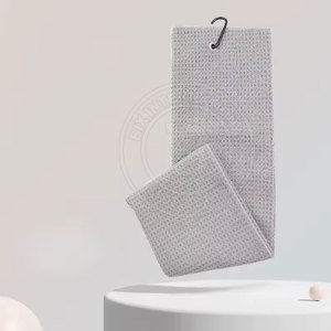 Toalla de Golf Tipo Waffle con Dimensiones Personalizables para Exportación Global, Venta Directa de Fábrica - Product Image 3