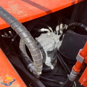 Excavadora de Ruedas Hitachi ZX200 de Segunda Mano en Venta, 20 Toneladas de Peso Operativo, Motor Doosan, Maquinaria de Movimiento de Tierras Usada - Product Image 2