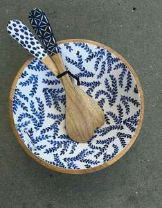 Bol décoratif Meena en bois naturel fabriqué à la main, petit bol à soupe en bois fait à la main pour la nourriture à la maison en métal - Product Image 4