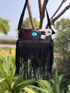 Nouvelle collection Sac à main en cuir de vachette à franges en fourrure Pierre turquoise Sac bandoulière Multi-usages Sacs élégants Sac à franges bohème - Product Image 2