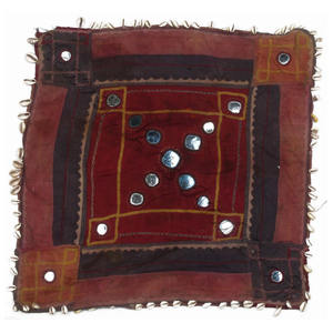 Parche de Tela de Algodón con Bordado Vintage Indio, Hecho a Mano, para Vestido, Bordado a Mano con Espejo de Kutch, Cuadrado - Product Image 1