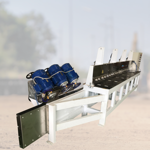 Máquina cortadora de piedra Máquina de sierra inglete de 3 cabezales con sistema de pistón neumático que sostiene la placa de piedra - Product Image 1