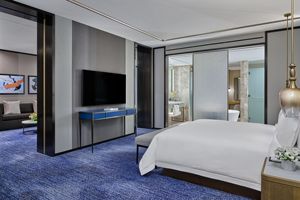 Fabricant de meubles sur mesure pour hôtels St. Regis, solution tout-en-un pour les meubles de chambre d'hôtel - Product Image 5