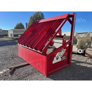 เครื่องป้อนแร่แบบเคลื่อนที่ BlueLine Grizzly ปี 2024 ความจุครึ่งลูกบาศก์หลา - Product Image 2