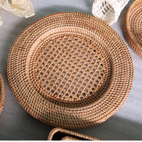 Assiettes, sous-plats et plateaux tissés en rotin naturel et jacinthe d'eau, tapis de tasse à café, faits main, résistants à la chaleur, motif floral classique TUYET DUNG