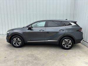 KIA SP0RTAGE 2023 d'occasion, conduite à gauche/droite - Product Image 2