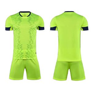 Conjunto Deportivo Informal para Hombre, Camiseta de Cuello Redondo con Pantalones Cortos Transpirables y Modernos, Traje de Fútbol Cómodo - Product Image 1