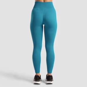 Leggings Vigor Flex sans couture en vert, fabriqués en tissu tricoté confortable - Product Image 3