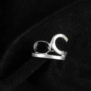 Bague en onyx noir faite à la main, bijoux en argent sterling, cadeau d'anniversaire pour femmes, élégant et unique - Product Image 4