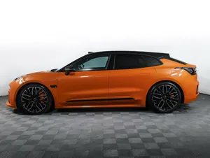 2024 Z eakr 001 100 kWh I Re-styling 1 R18 Tyre Lithium Battery Leather Seats Rear <b>Camera</b> HATCHBACK AWD <b>Panoramic</b> Sunroof - Product Image 3