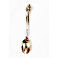 Couverts en laiton fait à la main cuillère à café pour la maison et l'hôtel conception de poisson taille personnalisée petite cuillère faite à la main pour la cuisine et le dessus de table
