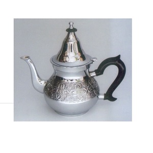 Bouilloire décorative de table, nouvelle conception de service, bouilloire à thé, bouilloire en métal artisanale pour restaurants et cafés - Product Image 2