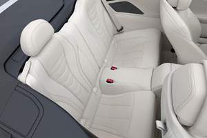 Auto Convertible de Alto Rendimiento Ultra-Lujo 2023 Usado, Gran Turismo de 2 Puertas con Características Premium - Product Image 5