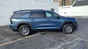 CLEAN USED 2024 LT AWD Volant à Gauche Intérieur Sombre Sièges en Tissu ACC Pneus R19 EN Bon État - Product Image 6