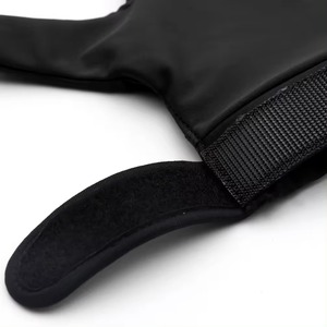 Gants de billard avec logo personnalisé en gros Gants de billard antidérapants à 3 doigts Gants de billard unisexe respirant et confortable Gants de queue de billard - Product Image 2
