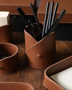 ที่ใส่ปากกาหนังแบบหลายช่อง ดีไซน์สวยงาม ระดับไฮเอนด์ พร้อมใช้งาน - Product Image 4