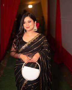 Magnifique designer Georgette saree avec broderie de paillettes, Designer Wedding Function Wear Saree, Party Wear Saree. - Product Image 3