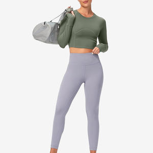 เสื้อครอปโยคะสั้นสำหรับผู้หญิงผ้าระบายอากาศได้ดีดีไซน์ตามต้องการและมีตัวเลือกโลโก้และสียี่ห้อแบบบริการเต็มรูปแบบ - Product Image 6