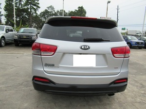 UTILISÉ LHD/RHD 2018 KIA SORENTO LX FWD - Product Image 2